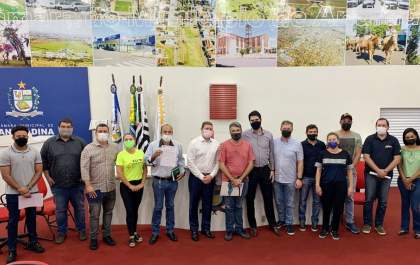Vereadores, Prefeitura, Arsae e Águas Andradina reúnem-se por solução de alagamentos