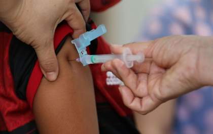 Covid-19: casos sobem para 27,2 milhões; mortes são 637,1 mil