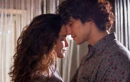 ‘Eduardo e Mônica’, música e cinema que se completam (que nem feijão com arroz)
