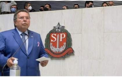 Grampos mostram presidente da Alesp, Pignatari, atuando para entregar hospitais a médico condenado a 200 anos de prisão