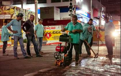 Andradina: Construção da Paes Leme Mall Street começa durante a noite