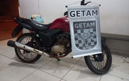 Dupla é presa com garfo usado para furtar motos em Três Lagoas