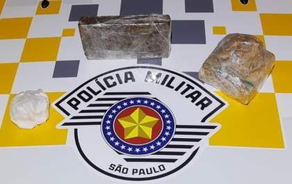 Flagrado com droga, jovem tenta fugir da PM pela contramão na Rondon e acaba preso