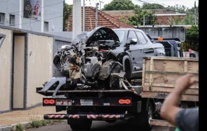 Bêbado, motorista bate carro em loja de Campo Grande e dono estima prejuízo de R$ 10 mil