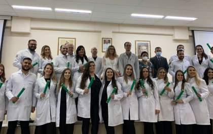 Mais 20 médicos concluem o Programa de Residência Médica da Santa Casa de Araçatuba