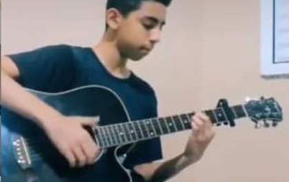 Menino de 12 anos pode ser a nova promessa musical no cenário sertanejo