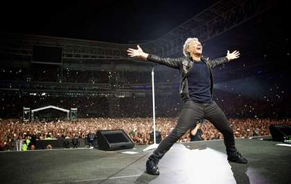 Jon Bon Jovi completa 60 anos: veja suas músicas mais tocadas no Brasil