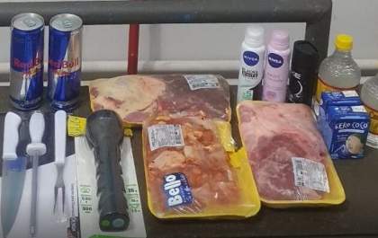 Ladrão é preso com mochila carregada de produtos furtados de mercado