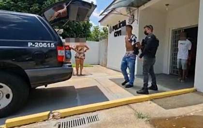 Polícia Civil desarticula suposta associação ao tráfico de drogas e prende 05 pessoas em Valparaíso