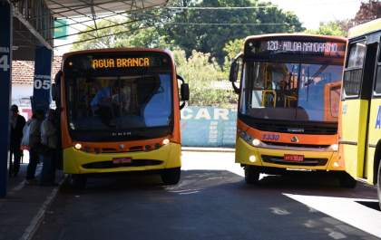 TUA e motoristas tentam acordo para evitar greve do transporte público