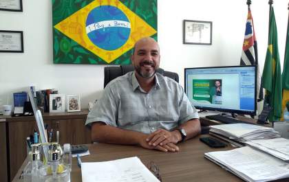 Câmara propõe 10,5% de reajuste nos salários de prefeito e secretários
