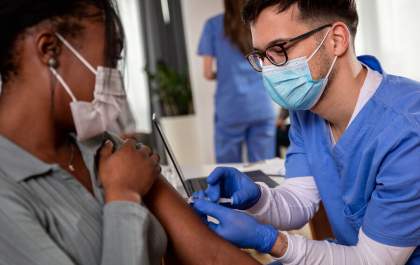 Matrículas em cursos EAD na área da saúde superaram presenciais