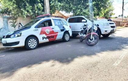 Polícia recupera motocicleta furtada durante madrugada&nbsp;