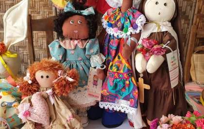 Bazar reúne produtos artesanais feitos por mulheres em Araçatuba