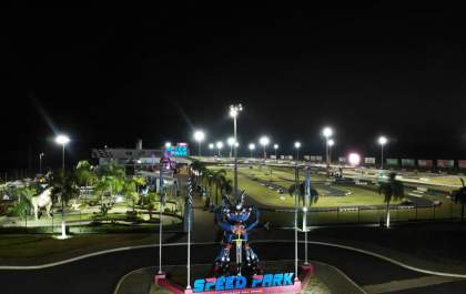 Troféu Ayrton Senna de Kart traz atrações como shows, corrida de rua e racing lounge