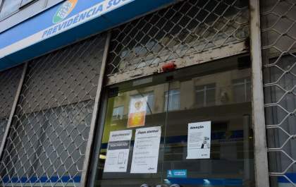 Ministério orienta afetados por greve do INSS a reagendar atendimentos