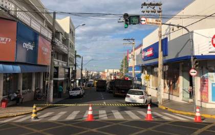 Paes Leme está interditada na altura da rua Barão do Rio Branco