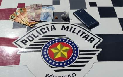 Desocupado é preso por tráfico de drogas