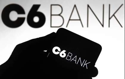 Funcionária terceirizada dá golpe de R$ 50 milhões no C6 Bank