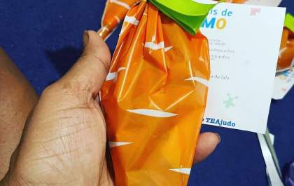 Projeto TEAjudo arrecada chocolates para crianças carentes