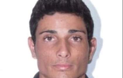 Jovem morre após bater moto em portão de fábrica em Birigui