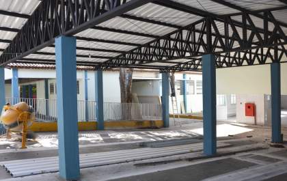 Escola Professora Ruth Pintão Lot está com 56% da reforma concluída