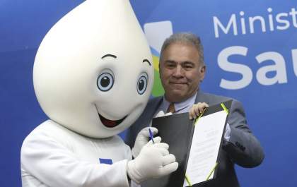Covid-19: ministro oficializa fim de emergência sanitária