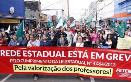 Decisão judicial confirma que Puccinelli antecipou reajuste a servidores