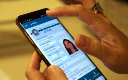 Eleitor tem até hoje para emitir, transferir e regularizar título