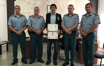 Vice-Prefeito recebe homenagem do comando da PMMS “ Medalha Tiradentes”