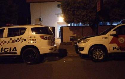 Jovem de 18 anos aparece nua no Centro de Andradina