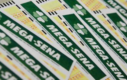 Mega-Sena: nenhuma aposta acerta as seis dezenas e prêmio vai a R$ 65 milhões