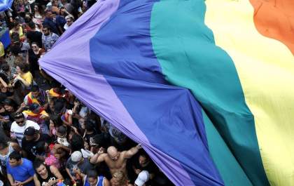 Brasil tem 2,9 milhões de pessoas que se declaram lésbicas, gays ou bissexuais