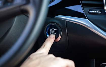 4 itens que seu carro  tem para economizar combustível e você não usa