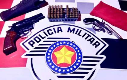 Autônomo é preso acusado de violência doméstica, posse irregular de arma de fogo e munição
