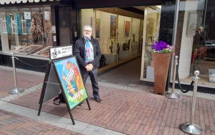 Adelio Sarro celebra 50 anos de arte: exposição e lançamento de livros no Memorial da América Latina