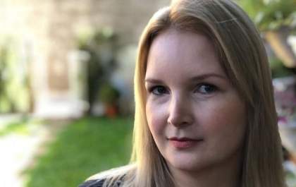 Justiça dá liberdade condicional a Elize Matsunaga, que deixa prisão