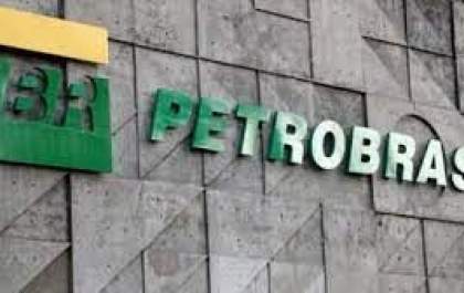 'É uma ideia fatiar a Petrobras', diz Bolsonaro sobre privatização