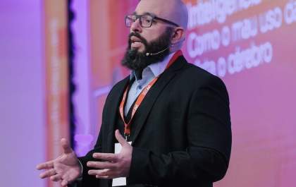 Neurocientista luso brasileiro participa de evento com foco nos transtornos de aprendizagem