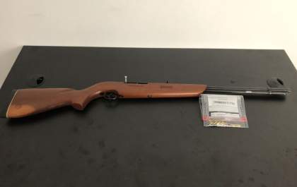 Polícia Civil prende idoso que se exibia com rifle em bares de Brasilândia