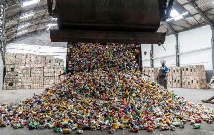 Brasil recicla apenas 4% dos resíduos recicláveis que produz, segundo associação