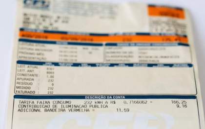 Câmara aprova devolução de impostos na conta de luz