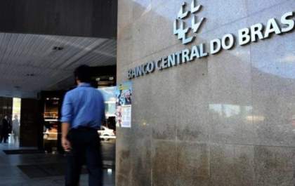 Agências bancárias podem abrir nos finais de semana com aprovação de novo projeto