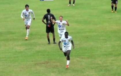 Araçatuba empata com Santacruzense e divide a liderança com o Penapolense