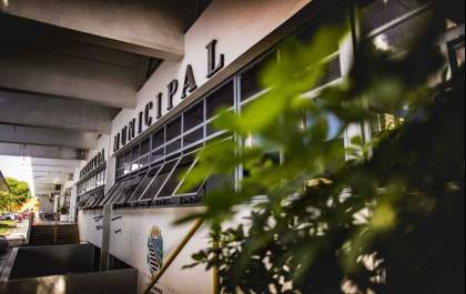 Veja como fica o funcionamento dos órgãos municipais no feriado