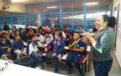 'Eu sou assim': voluntárias criam projeto para orientar adolescentes sobre abuso sexual