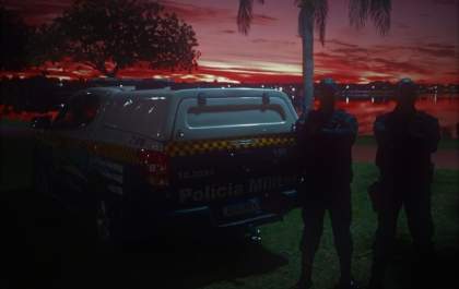 Polícia Militar recupera duas bicicletas em terreno baldio durante madrugada de sexta-feira