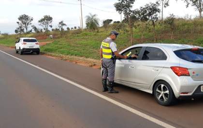 Mais 26 motoristas são autuados por recusar o bafômetro