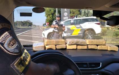 TOR prende mulher com 11 tijolos de pasta base de cocaína