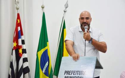 Câmara convoca extraordinária para analisar vetos do prefeito em projeto do magistério